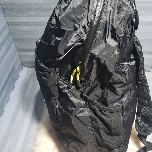 DL 16 Packable Backpack - Picture 6 of 8